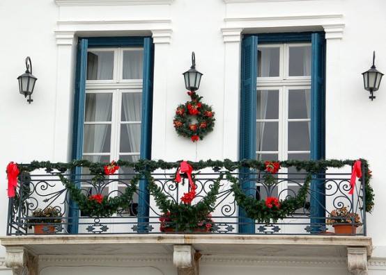 balkon 24 Vyzdobte si balkón a parapety: 25+ krásných zimních nápadů