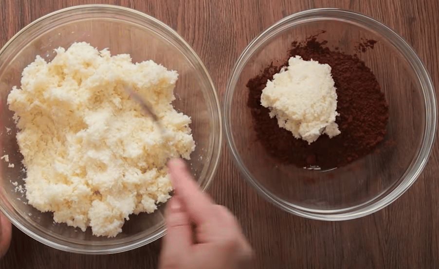 jednoduchý recept na luxusní dvoubarevnou kokosovou roládu jednoduchý recept na luxusní dvoubarevnou kokosovou roládu