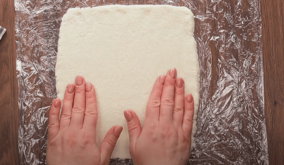 jednoduchý recept na luxusní dvoubarevnou kokosovou roládu jednoduchý recept na luxusní dvoubarevnou kokosovou roládu