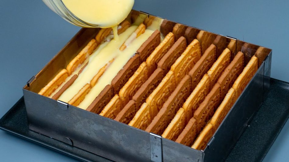 recept na vynikající piškotový dezert se smetanou a vanilkový krémem! recept na vynikající piškotový dezert se smetanou a vanilkový krémem!