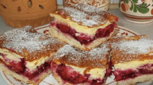 najlepsze ciasto śliwkowe z kremem waniliowym i śmietaną!