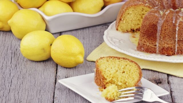 Stavnaty-citronovy-dort