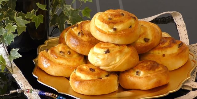 Melci-cu-crema-de-branza-si-stafide-15