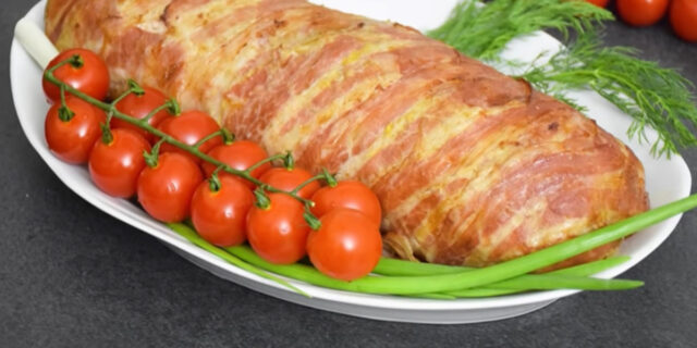 O-rulada-gustoasa-din-carne-tocata-de-porc-cu-umplutura-de-ciuperci-0