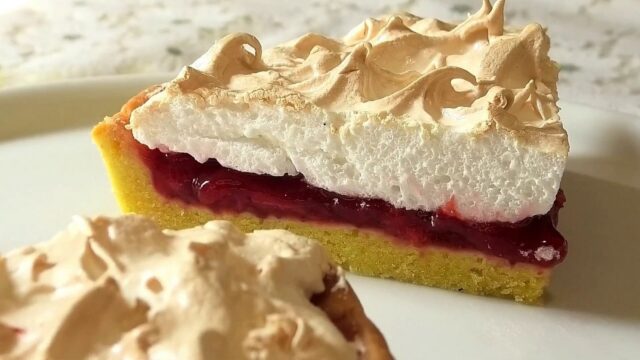 Tarta-cu-fructe-de-padure