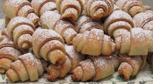 jednoduche-testo-na-tak-lahodne-croissanty-nejchutnejsi-recept-na-jemne-croissanty
