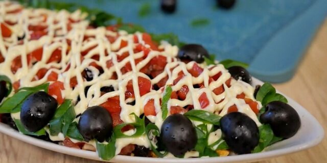 „Surpriza-de-Revelion-o-salata-absolut-gustoasa-5.1