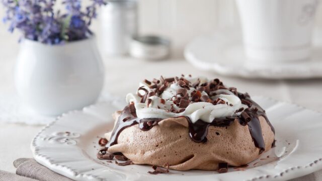 Cokoladova-Pavlova