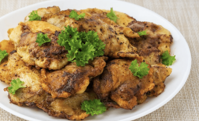 pecene-kureci-rizky-v-cesnekove-strouhance-velmi-jemne-a-aromaticke-nikoho-nenechaji-lhostejnym