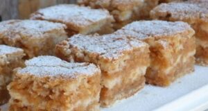 Szarlotka z garnka o niesamowitym smaku i przygotowaniu – każdy ją pokocha