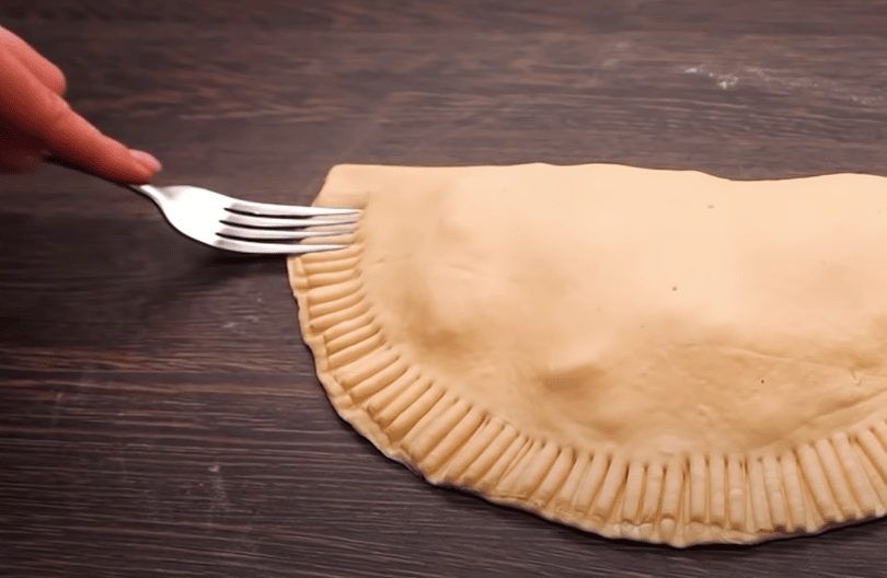 bleskurychle připravená pizza kapsa z listového těsta: svou skvělou chutí si získá každého! bleskurychle připravená pizza kapsa z listového těsta: svou skvělou chutí si získá každého!