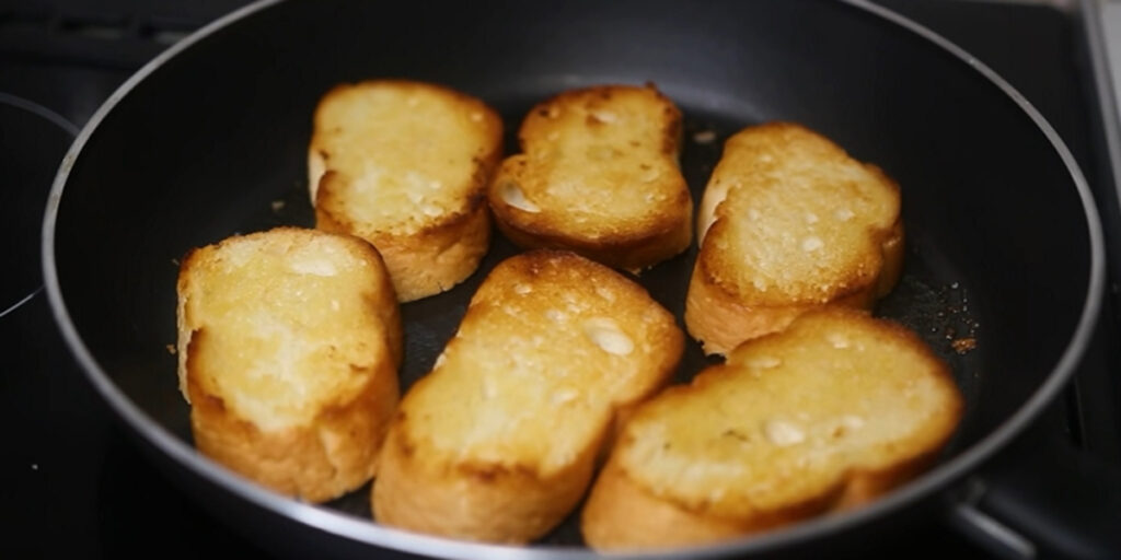 Tartine-germane-din-3-ingrediente-1 Německá pomazánka ze 3 ingrediencí - nikdo neuhodne, z čeho se skládá!