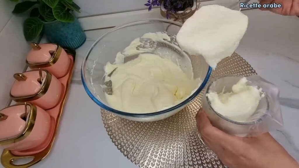 Domácí mražené ovocné nanuky a kuličky s pomerančovou polevou