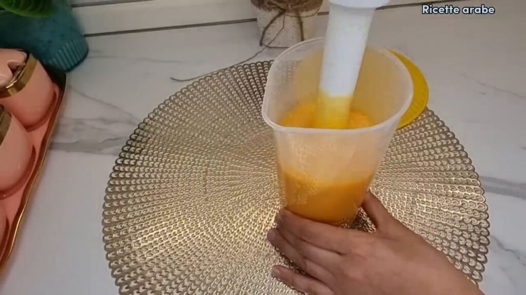 Domácí mražené ovocné nanuky a kuličky s pomerančovou polevou