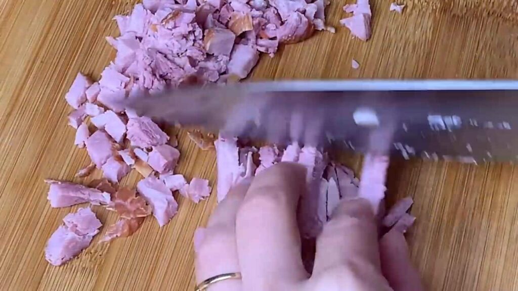 starý chléb nevyhazujte – připravte si tyto zapečené chlebíky Starý chléb nevyhazujte – připravte si tyto zapečené chlebíky