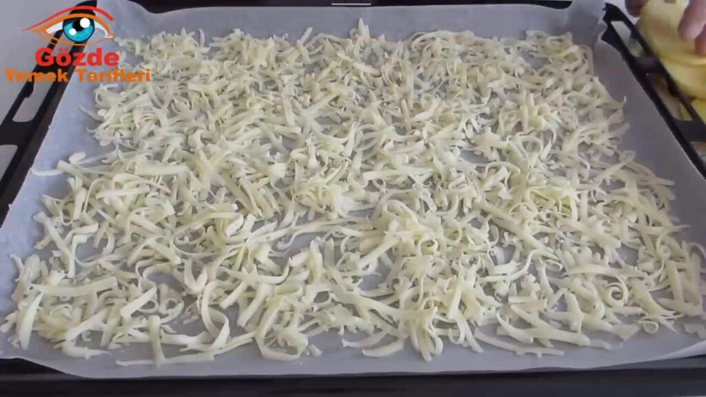 img-yrlvzU3GzPI-08 Bramborová pochoutka plněná směsí mletého masa, zeleniny a sýra – Jednoduchá slaná delikatesa!