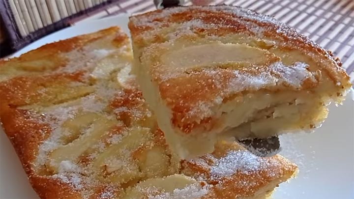 jabll kolac z mixeru 6 stačí jen rozmixoval a nalít na plech – jemný jogurtový koláč s jablky