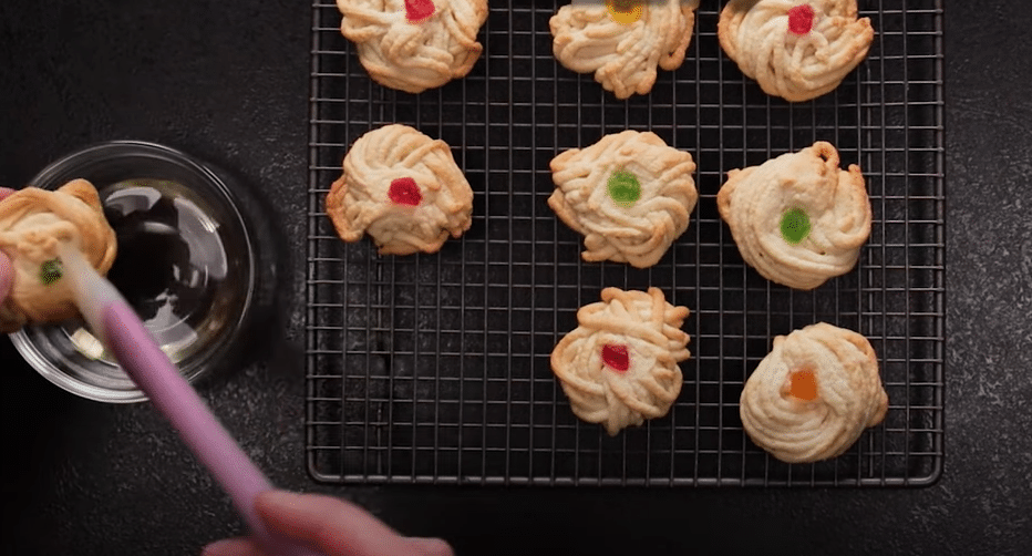recept na netradiční domácí sušenky s kandovaným ovocem!