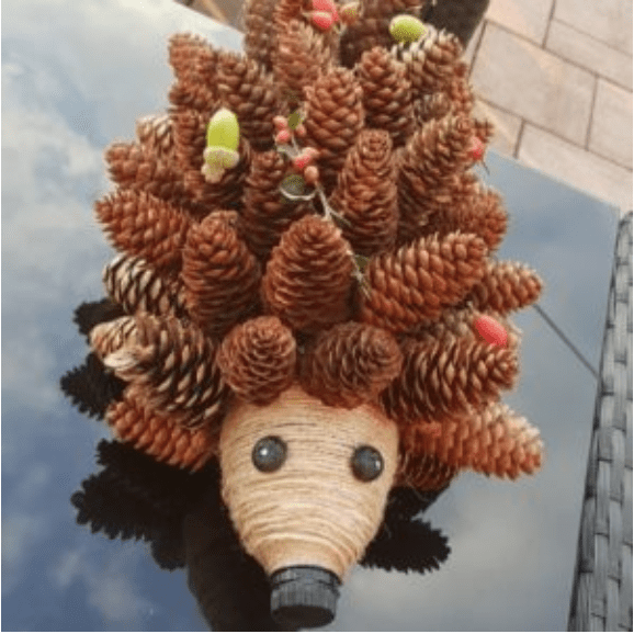 Krásné podzimní dekorace, které v obchodě nekoupíte: Vytvořte si roztomilé ježky do bytu i zahrady! Krásné podzimní dekorace, které v obchodě nekoupíte: Vytvořte si roztomilé ježky do bytu i zahrady!