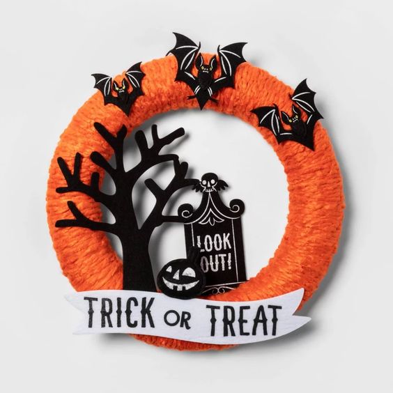 Skvělá zábava pro děti! Vyrobte si Halloweenský věnec na dveře Skvělá zábava pro děti! Vyrobte si Halloweenský věnec na dveře