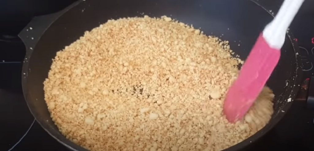 Domácí dort se smetanovým krémem a čokoládou: Krok za krokem