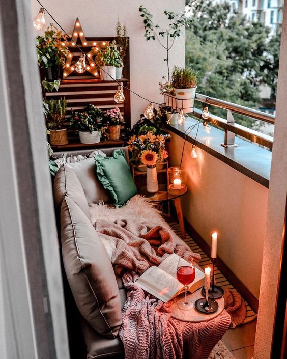 20+ překrásných dekorací na podzimní terasu a balkón: Krásné inspirace, které si zamilujete!