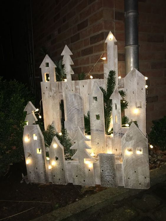 Z obyčejné dřevěné palety vytvořili krásné dekorace: Inspirace, která Vás okouzlí!