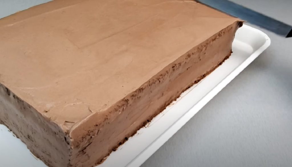 Čokoládový dort se smetanou a mascarpone. Jemný a chutný dezert! Připraveno za 15 minut!