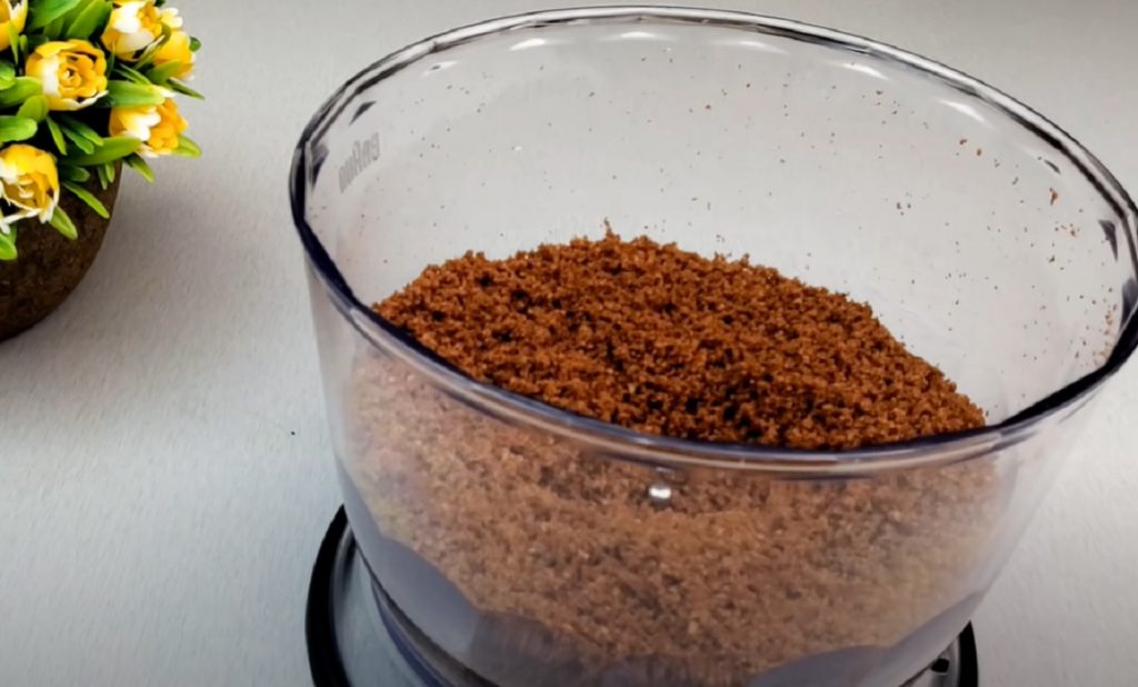 Čokoládový dort se smetanou a mascarpone. Jemný a chutný dezert! Připraveno za 15 minut!