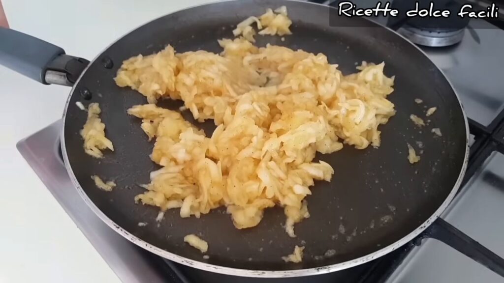 Fantastické rolky z jablek a listového těsta