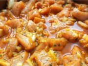 Przepis na marynowane paski wieprzowe z curry i musztardą: Mięso, które rozpływa się w ustach Soczyste paski wieprzowe w marynacie z curry i musztardą