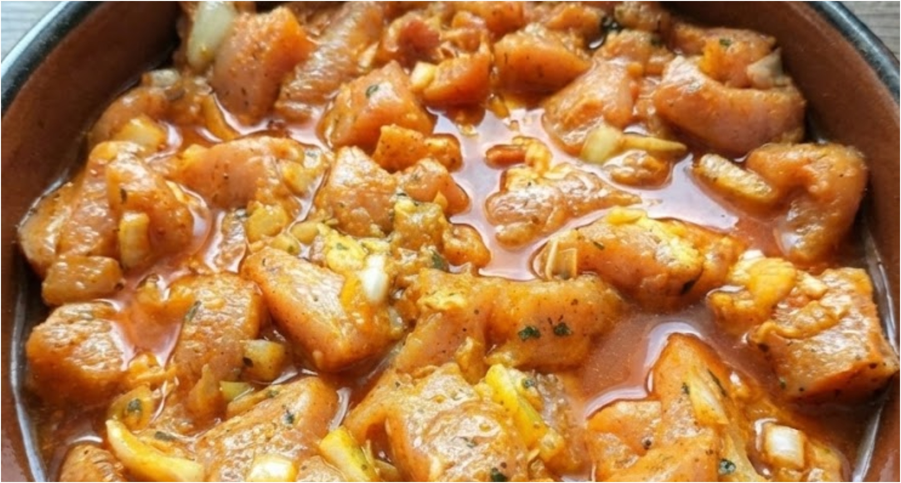 Przepis na marynowane paski wieprzowe z curry i musztardą: Mięso, które rozpływa się w ustach