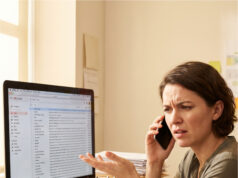Kolega regularnie bierze home office w poniedziałki i piątki. Przez cały dzień jest nieosiągalny, a jego obowiązki musimy nadrabiać my w biurze Frustracja z niedostępności kolegi.