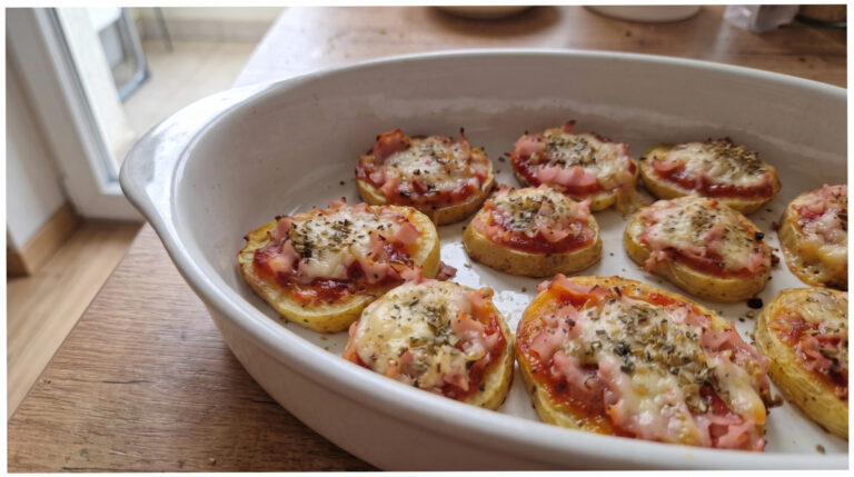 Mini pizze ziemniaczane: Bardzo szybkie i pyszne – na kolację lub jako przekąska na przyjęcie