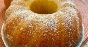 Wilgotna babcina babka twarogowa: Puszysta klasyka pachnąca cytryną i wanilią Wilgotna babcina babka twarogowa – puszysta klasyka pachnąca cytryną i wanilią